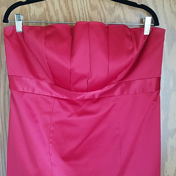 The Limited Dresses & Skirts - Vintage red satin cocktail dress with stretch